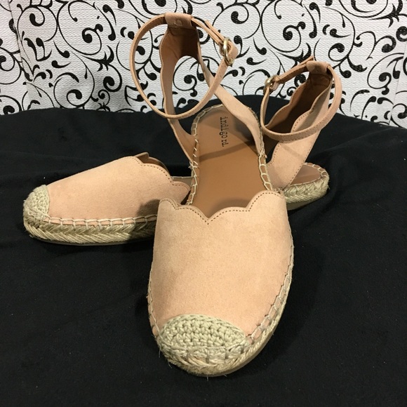 Indigo Shoes - Indigo Rd. Irodilan Scalloped Flat Espadrille